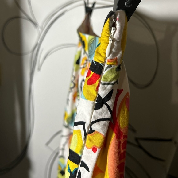 Ann Taylor Factory White with Bright Floral Mid Length Skirt Size 4P - Picture 2 of 6